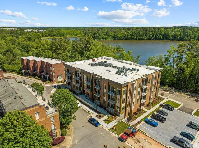 $1,700 | 2441 Campus Shore Drive, Unit 309, Raleigh, NC 27606