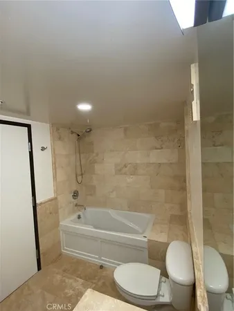 $899,000 | 35 North Raymond Avenue, Unit 211, Pasadena, CA 91103