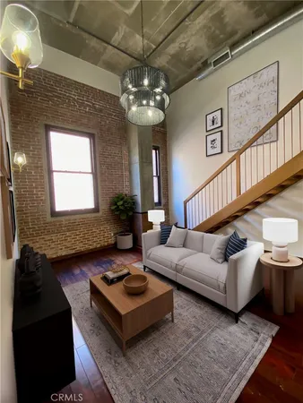 $899,000 | 35 North Raymond Avenue, Unit 211, Pasadena, CA 91103