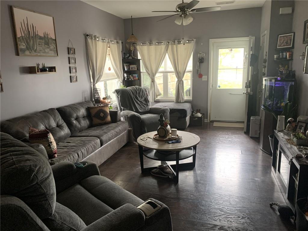 912 Riffle Drive Pleasant Hill, MO 64080 - Photo 2 of 8