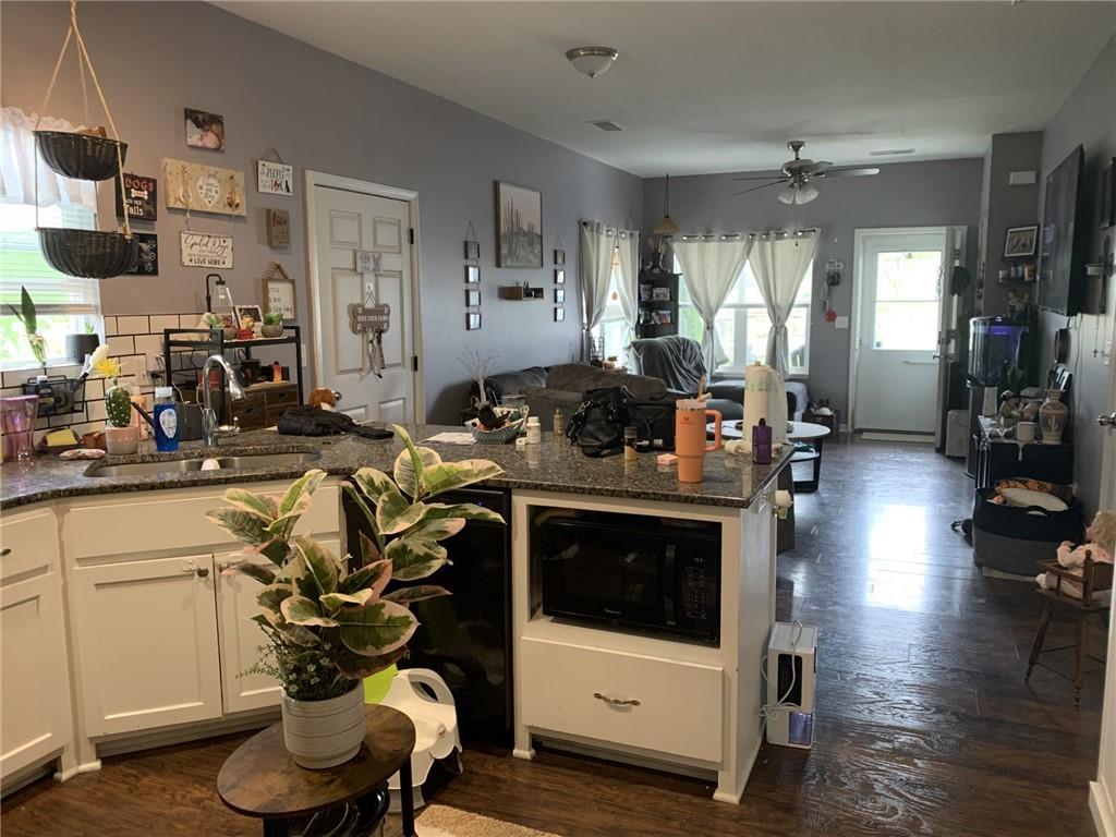 912 Riffle Drive Pleasant Hill, MO 64080 - Photo 4 of 8