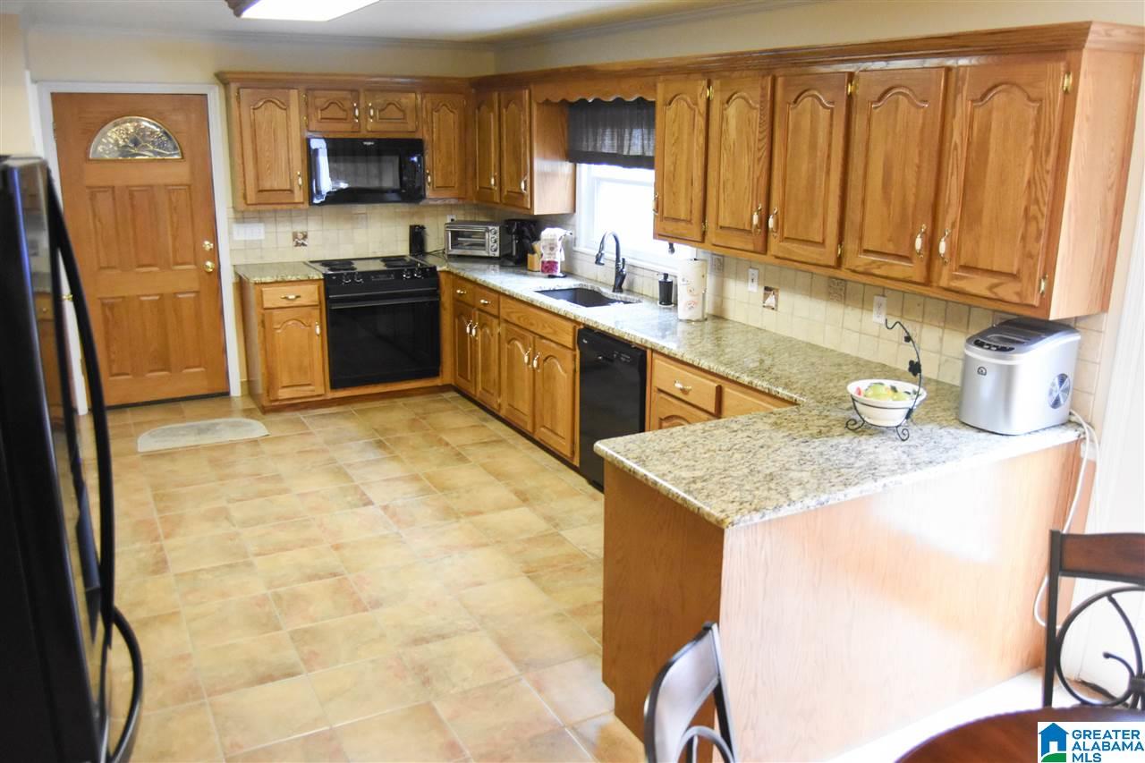 5675 Peeks Hill Road Ohatchee, AL 36271 - Photo 13 of 48
