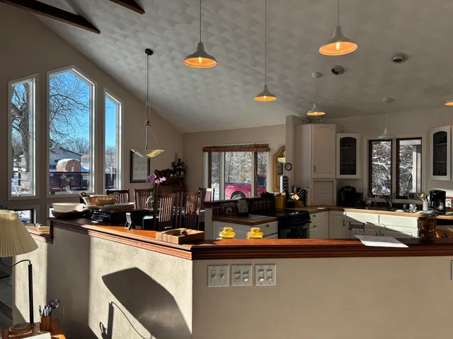 $765,000 | 8675 Philippine Road, South Wayne, WI 53587