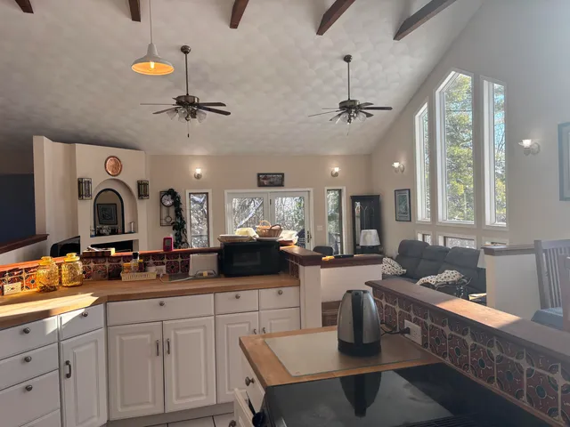 $765,000 | 8675 Philippine Road, South Wayne, WI 53587