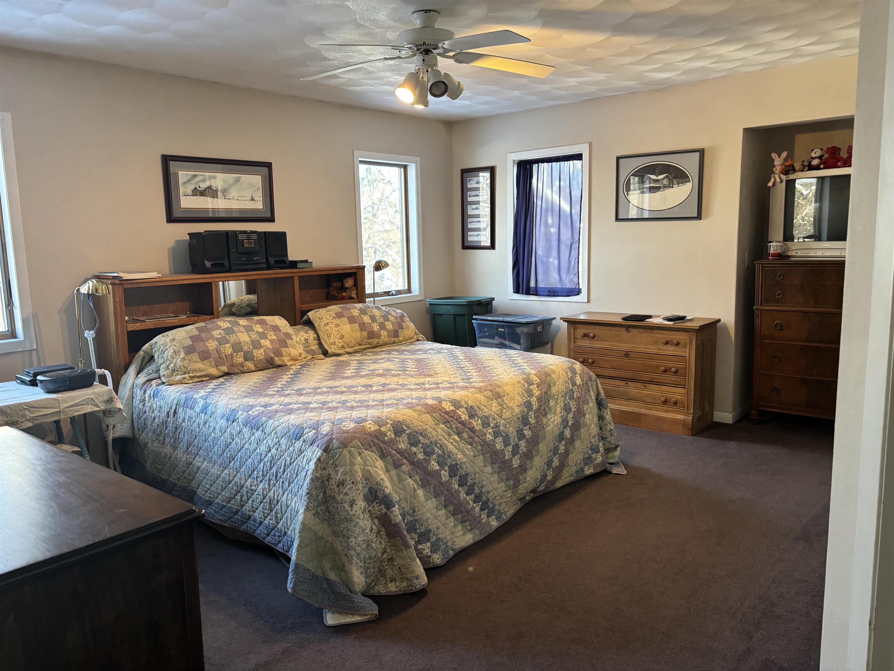 8675 Philippine Road South Wayne, WI 53587 - Photo 34 of 72