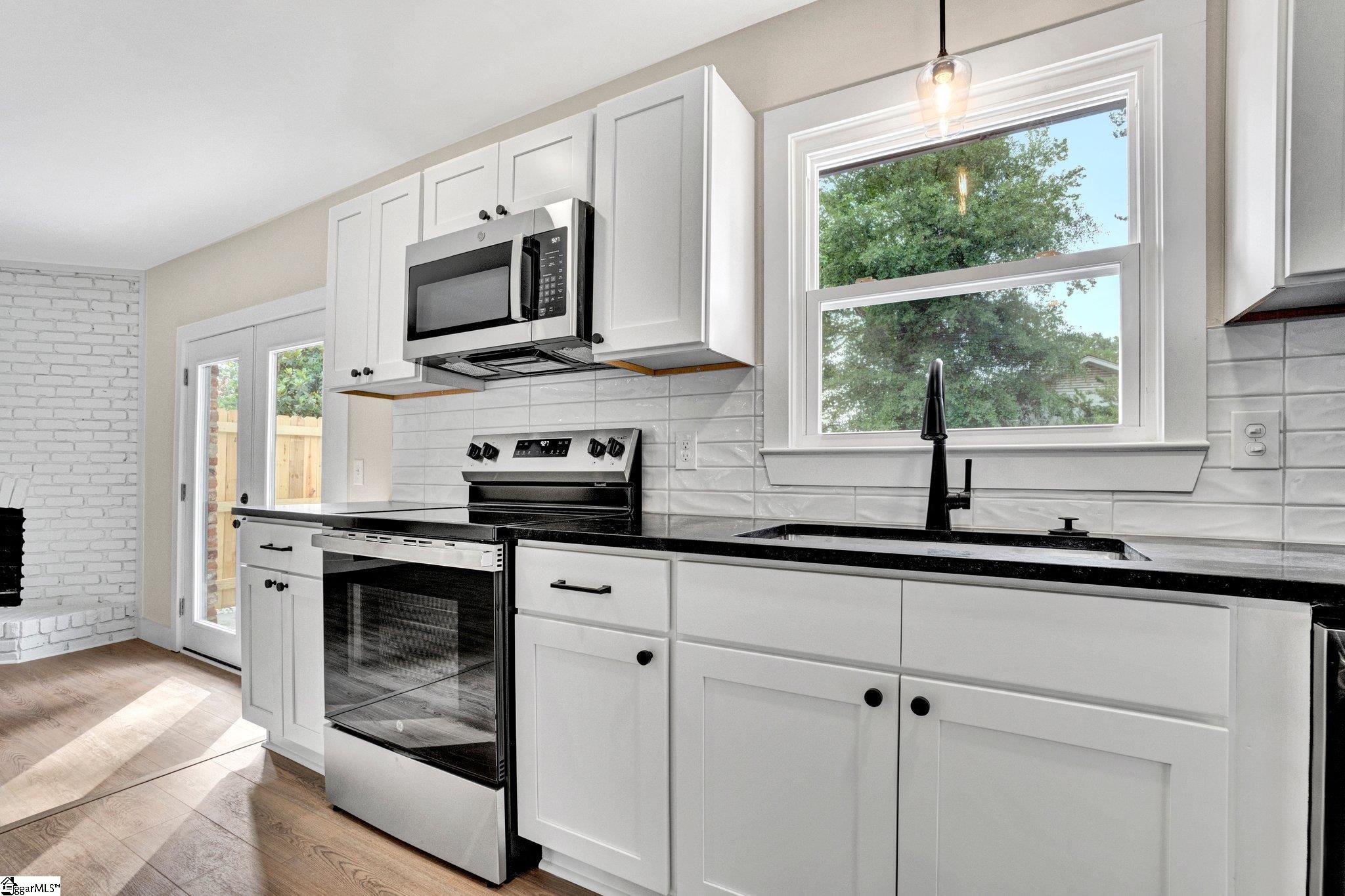 200 Ladbroke Road Greenville, SC 29615 - Photo 12 of 33 Gallery Image 12