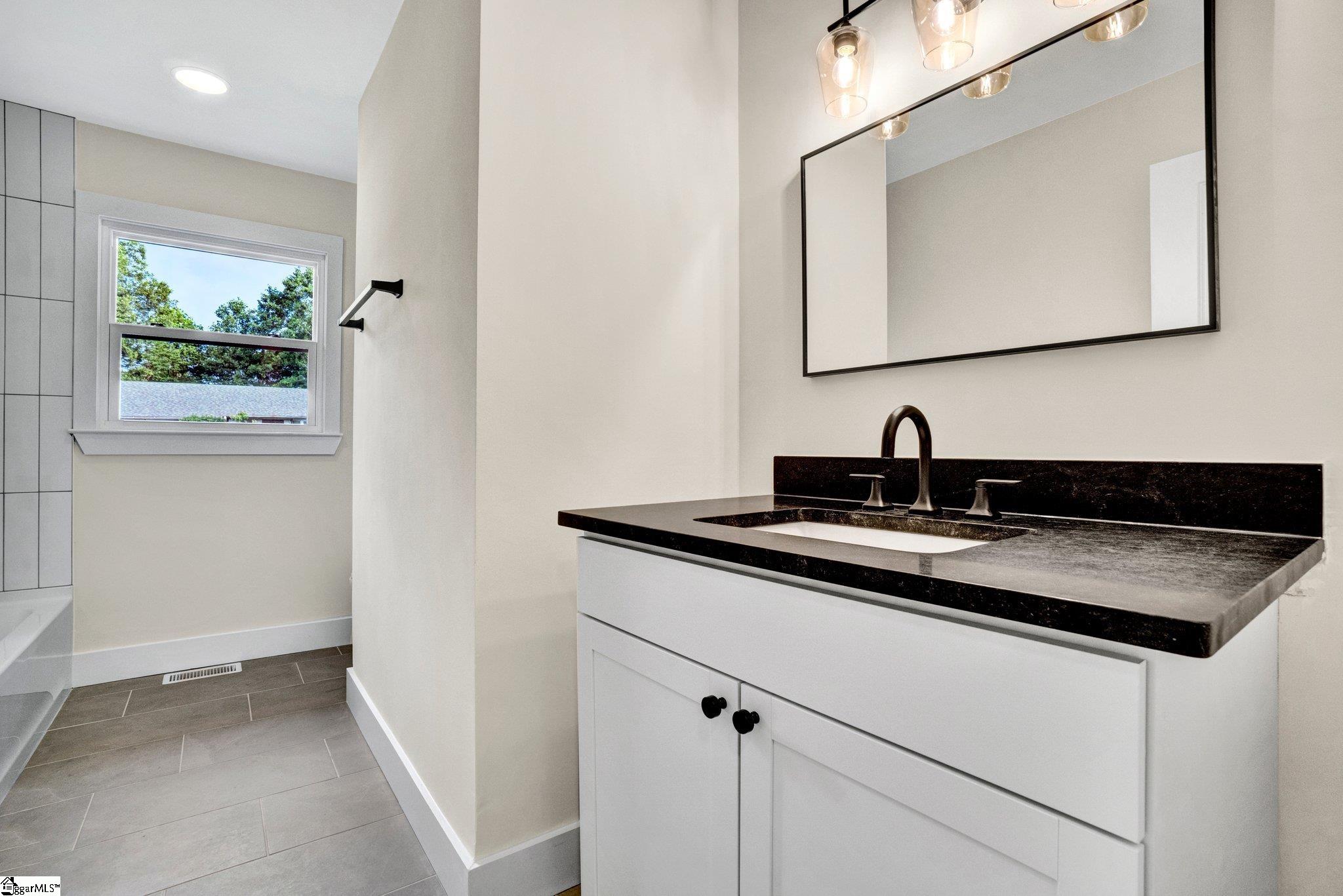 200 Ladbroke Road Greenville, SC 29615 - Photo 22 of 33 Gallery Image 22