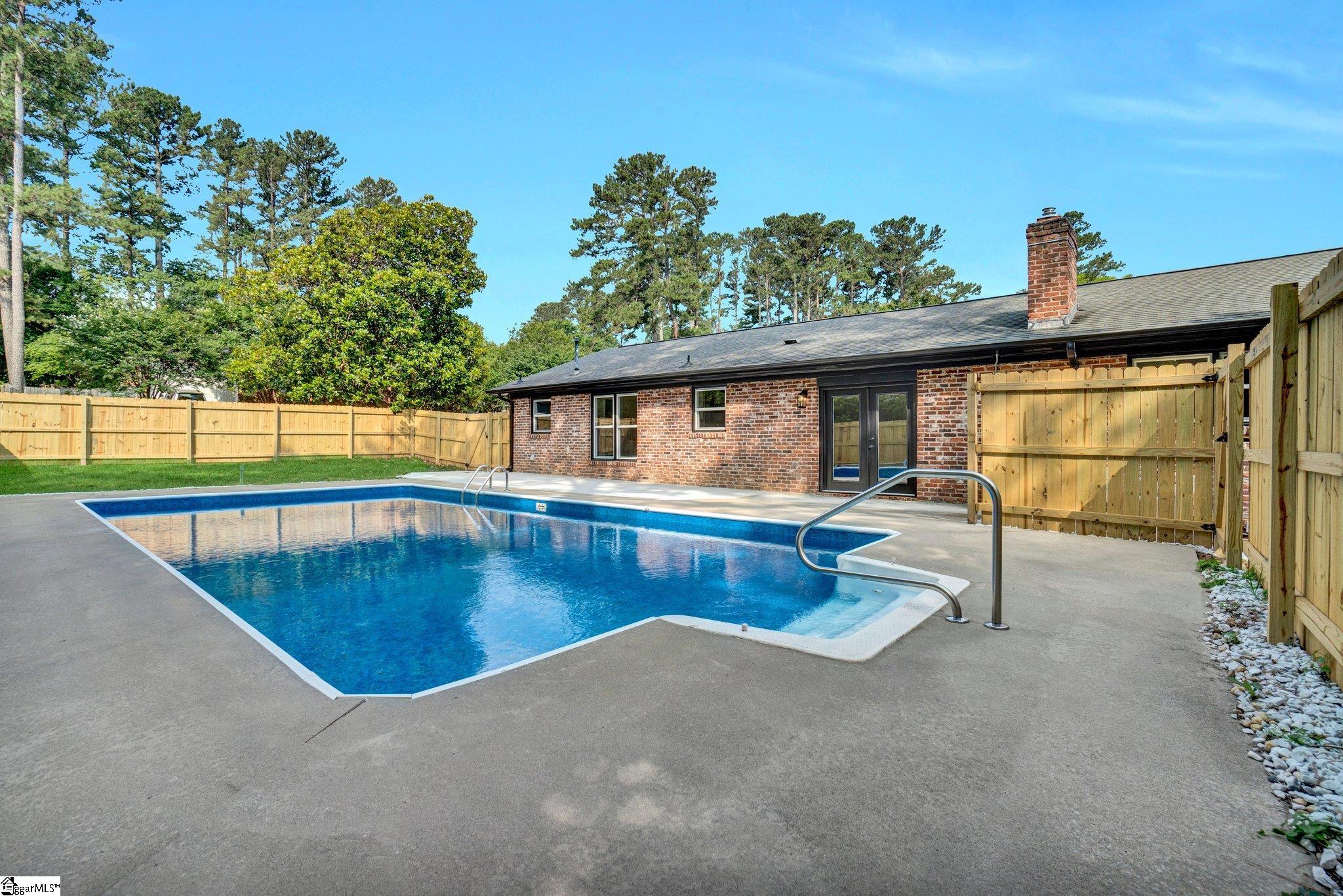 200 Ladbroke Road Greenville, SC 29615 - Photo 29 of 33 Gallery Image 29