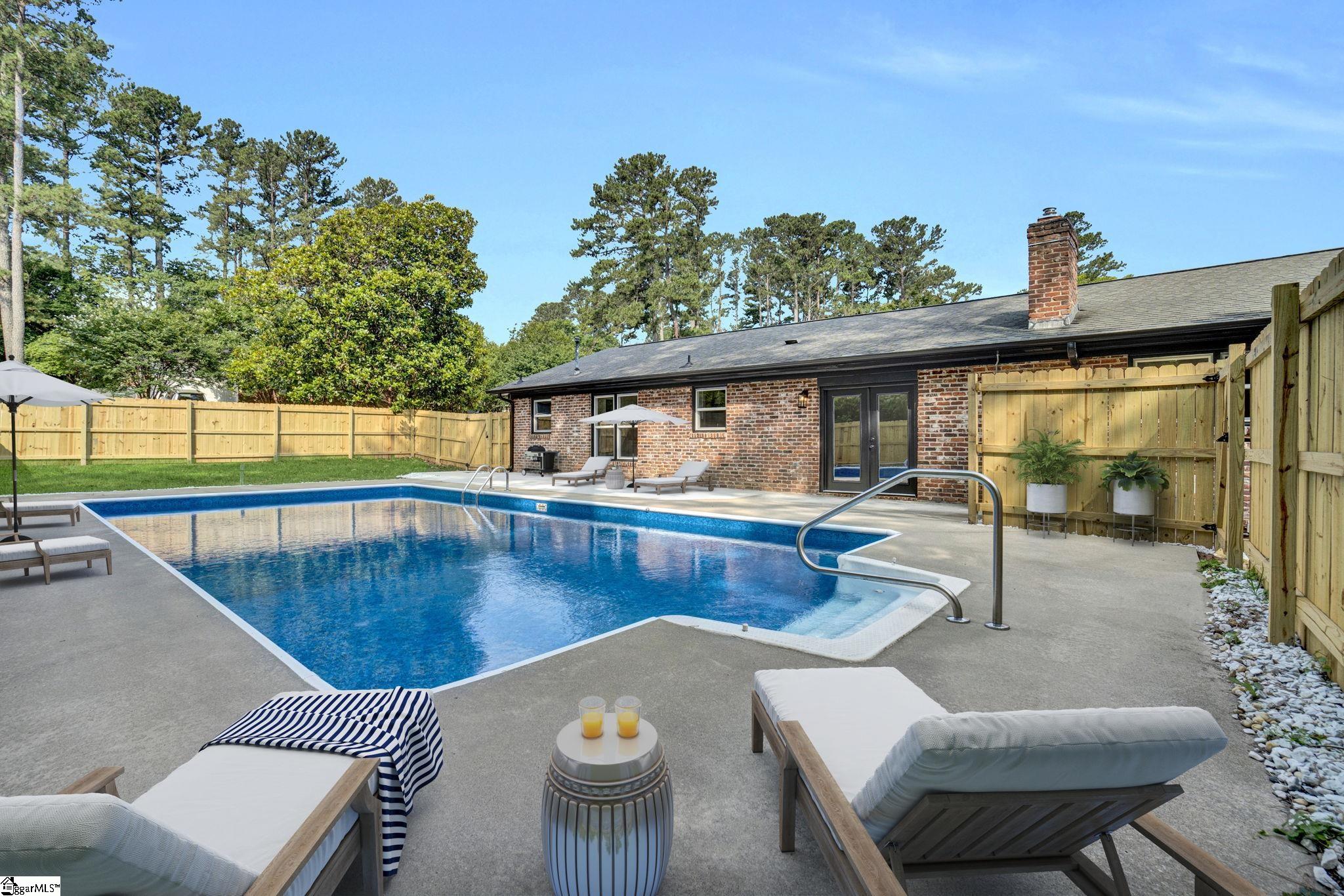 200 Ladbroke Road Greenville, SC 29615 - Photo 3 of 33 Gallery Image 3