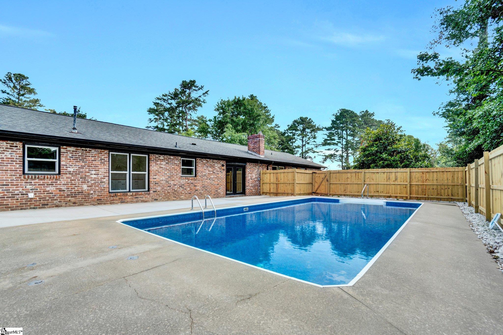 200 Ladbroke Road Greenville, SC 29615 - Photo 32 of 33 Gallery Image 32