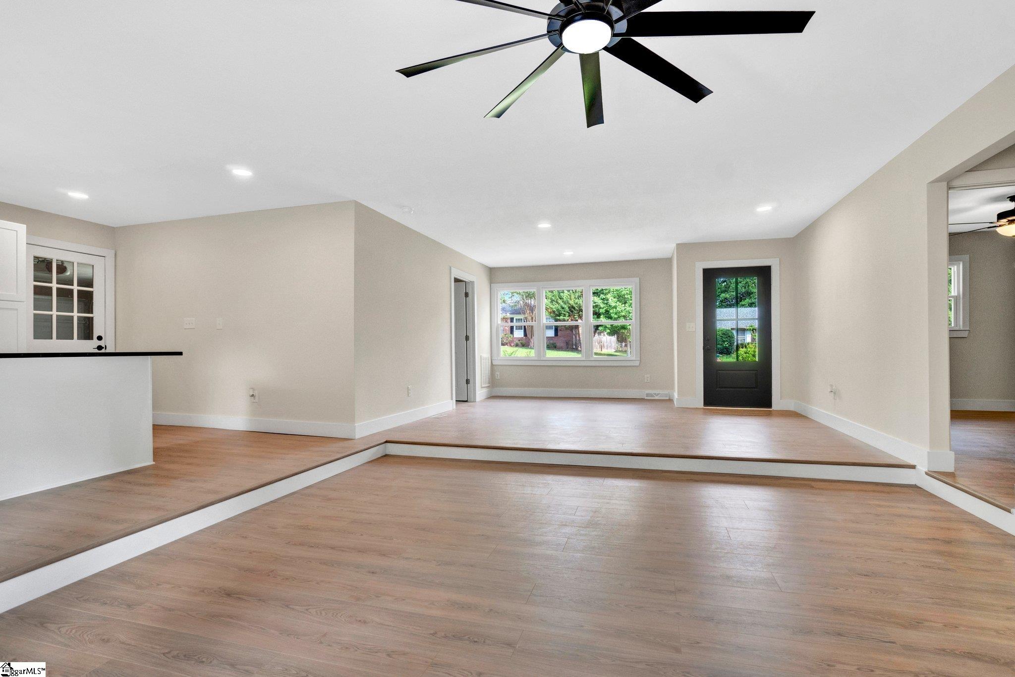 200 Ladbroke Road Greenville, SC 29615 - Photo 8 of 33 Gallery Image 8
