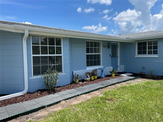 $250,000 | 700 Dolphin Parkway, Punta Gorda, FL 33950