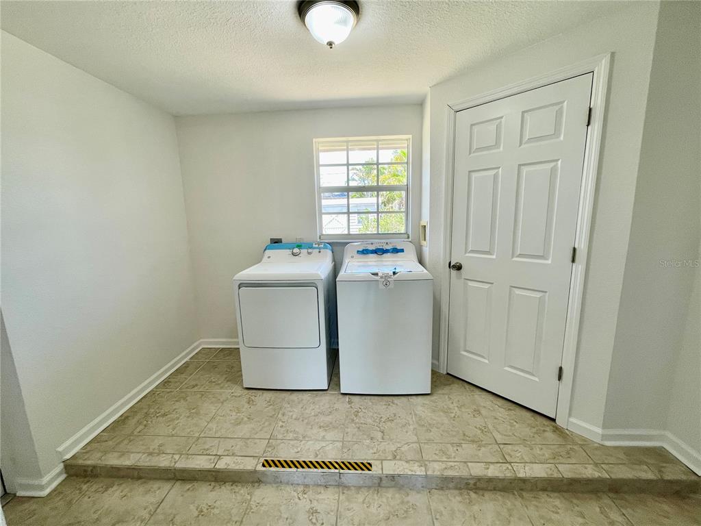 700 Dolphin Parkway Punta Gorda, FL 33950 - Photo 29 of 45