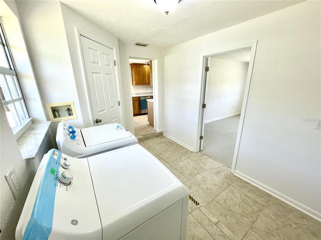 700 Dolphin Parkway Punta Gorda, FL 33950 - Photo 30 of 45