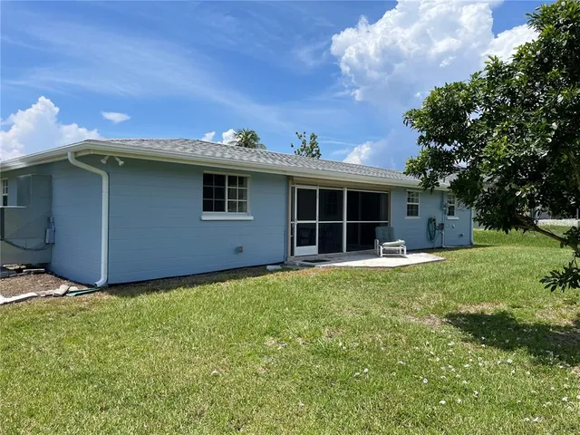 $250,000 | 700 Dolphin Parkway, Punta Gorda, FL 33950