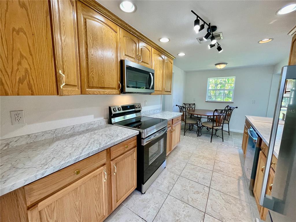 700 Dolphin Parkway Punta Gorda, FL 33950 - Photo 10 of 45