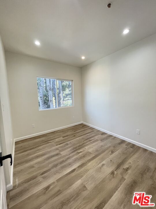 280 Grandview Street Pasadena, CA 91104 - Photo 26 of 34 a view of an empty room