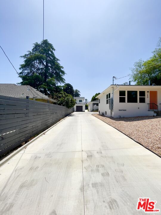 280 Grandview Street Pasadena, CA 91104 - Photo 34 of 34 a view of house along with road
