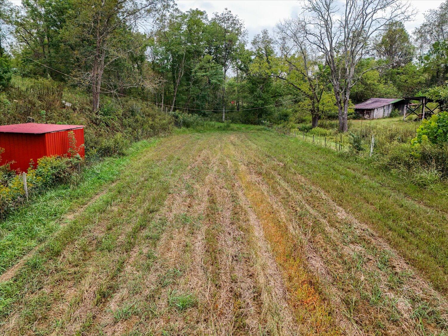 6481 Roanoke Road Fincastle, VA 24090 - Photo 46 of 47 a view of outdoor space and yard
