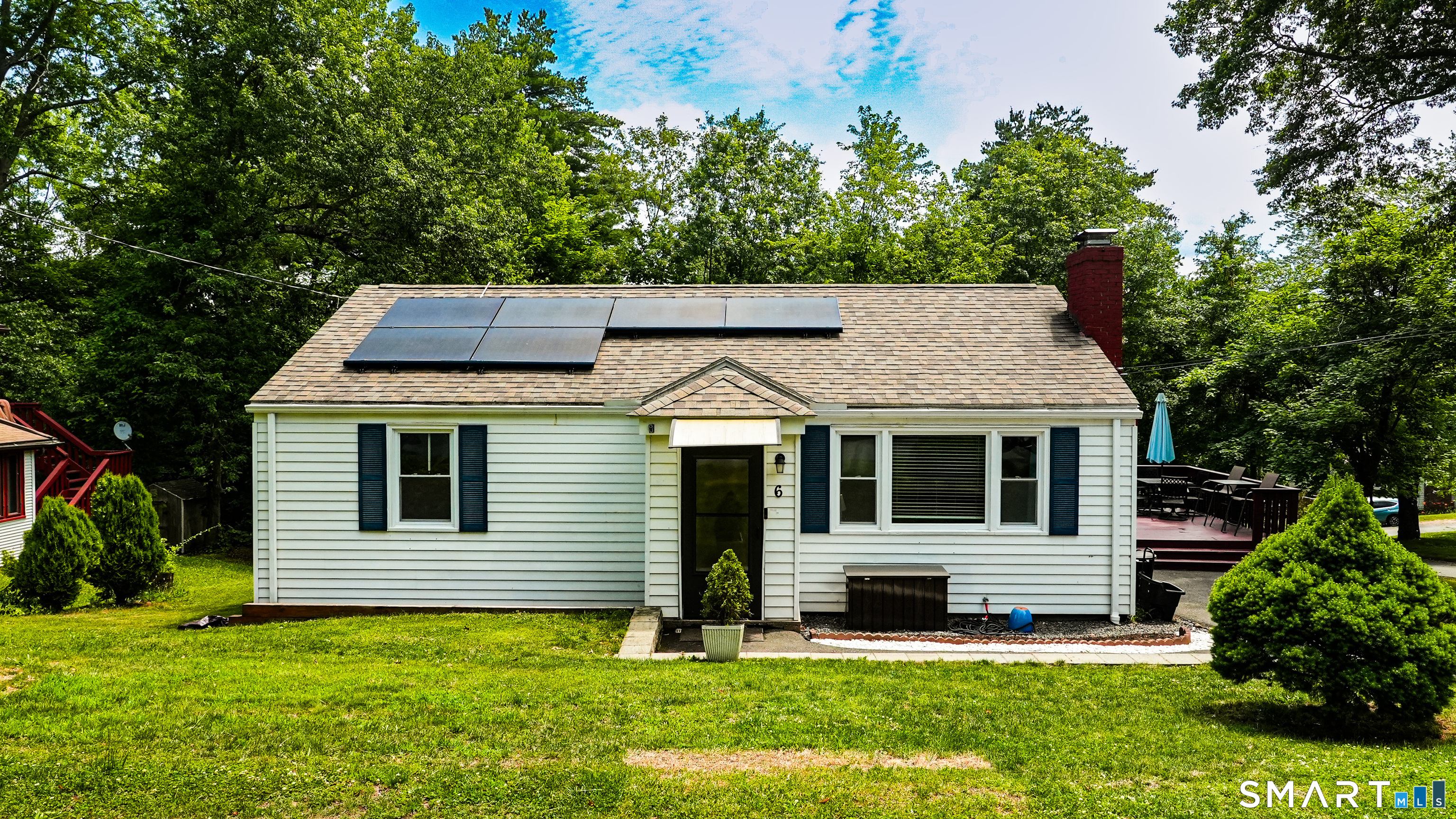 6 Sinclair Street Windsor, CT 06095 - Photo 2 of 22