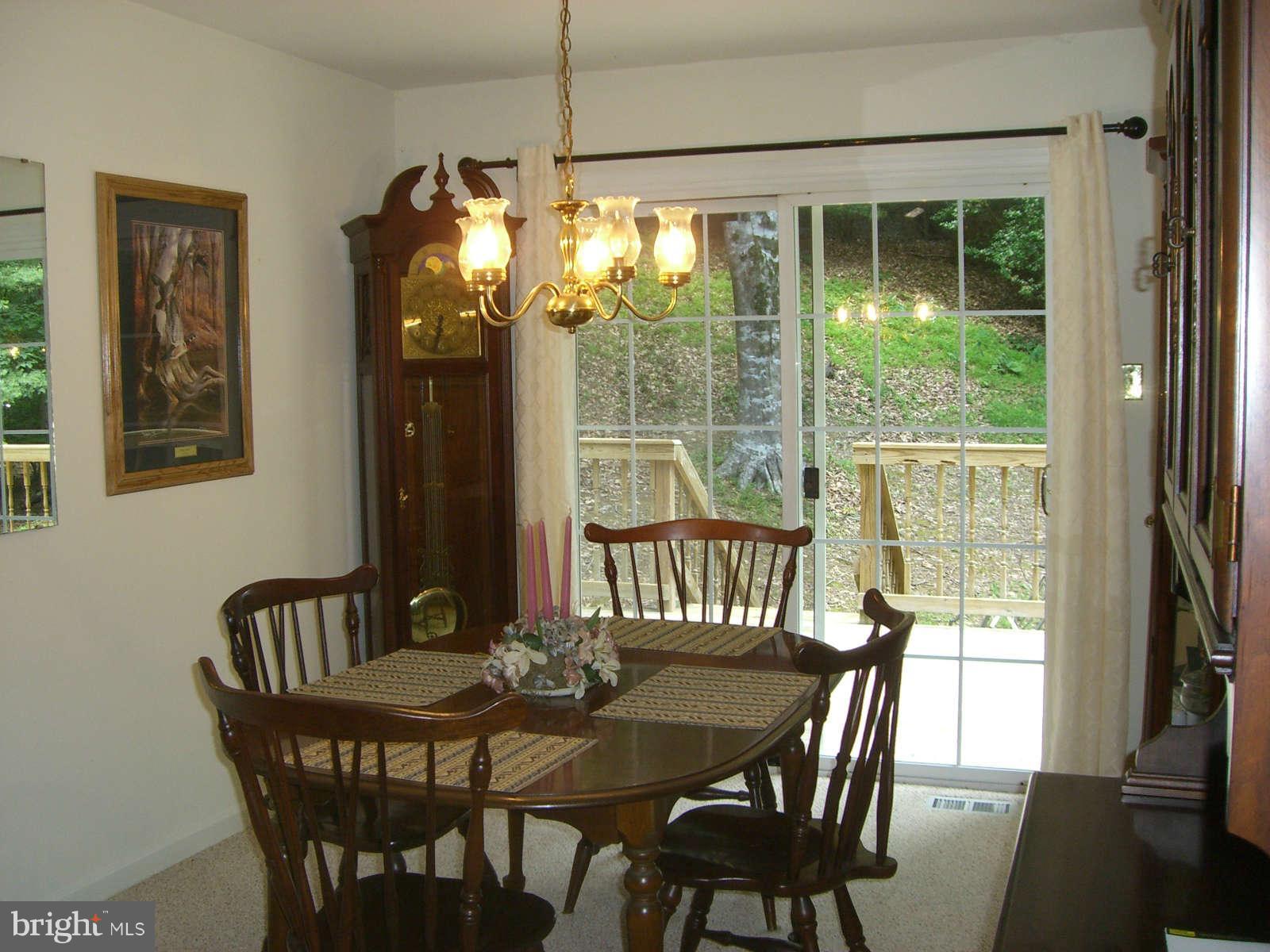 10256 Greystone Road Manassas, VA 20111 - Photo 4 of 23 Dining Room