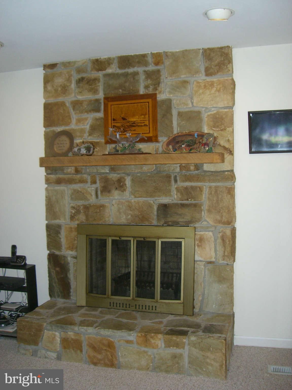 10256 Greystone Road Manassas, VA 20111 - Photo 7 of 23 stone FP