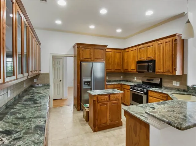 $3,300 | 612 Olympic, Richardson, TX 75081