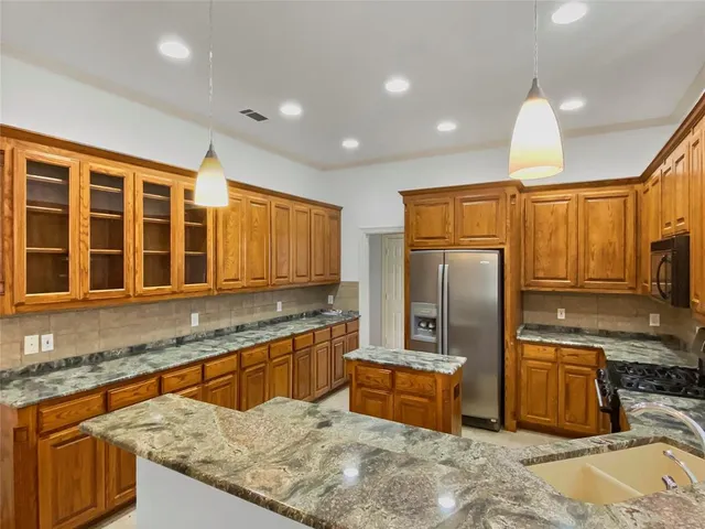 $3,300 | 612 Olympic, Richardson, TX 75081