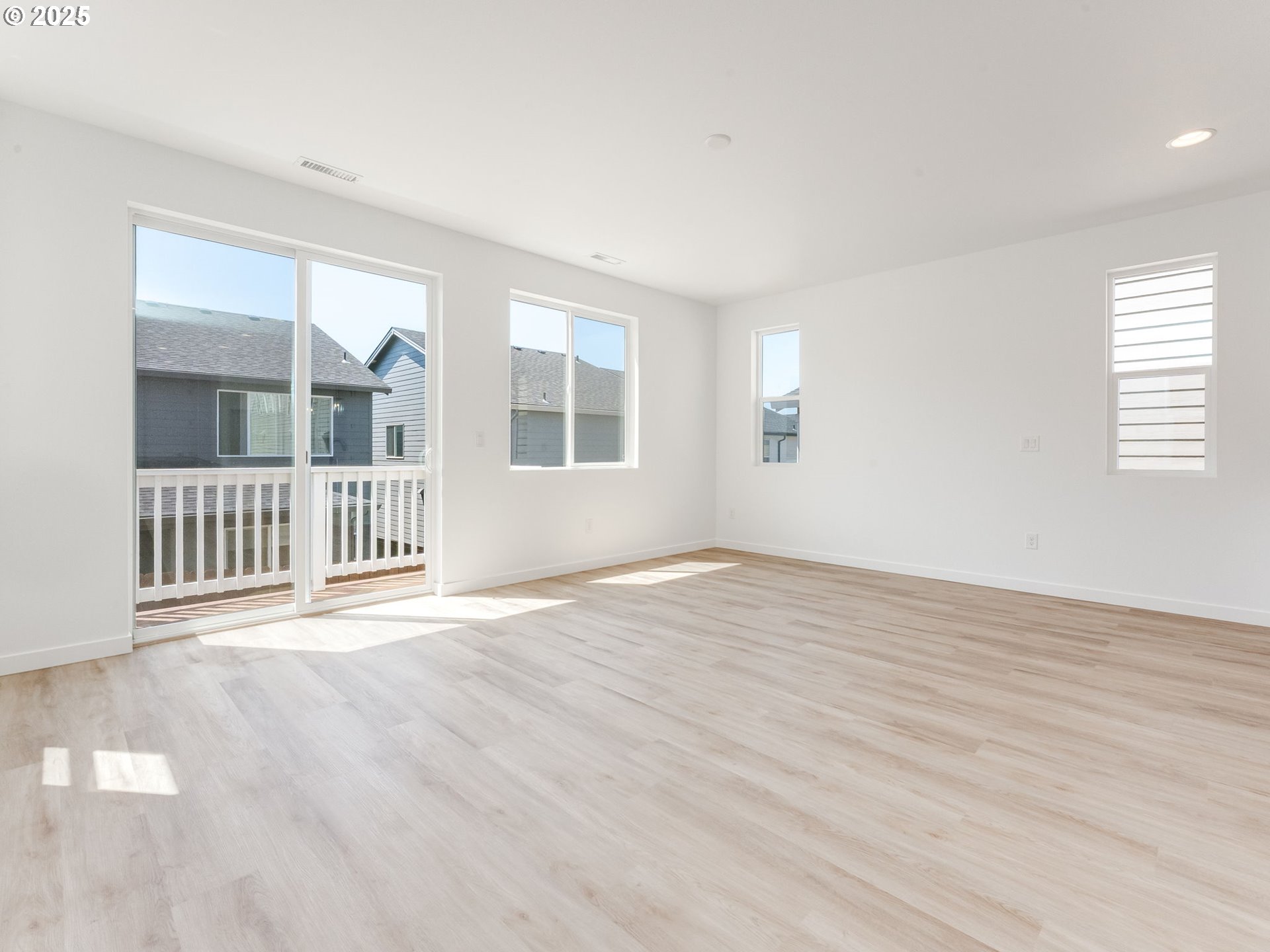 1015 Northwest 178th Street Ridgefield, WA 98642 - Photo 9 of 40 Gallery Image 9