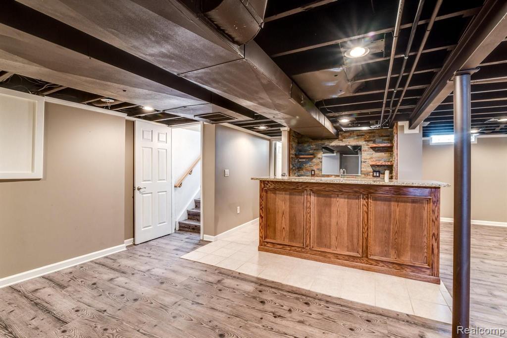 1389 North Pine Street Rochester Hills, MI 48307 - Photo 17 of 28