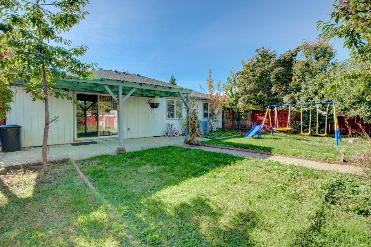 511 Mace Road Medford, OR 97501 - Photo 30 of 35 DSC_8807_8_9