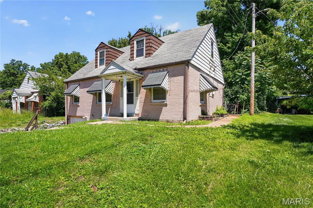 109 Chambers Road St. Louis, MO 63137 - Photo 3 of 16