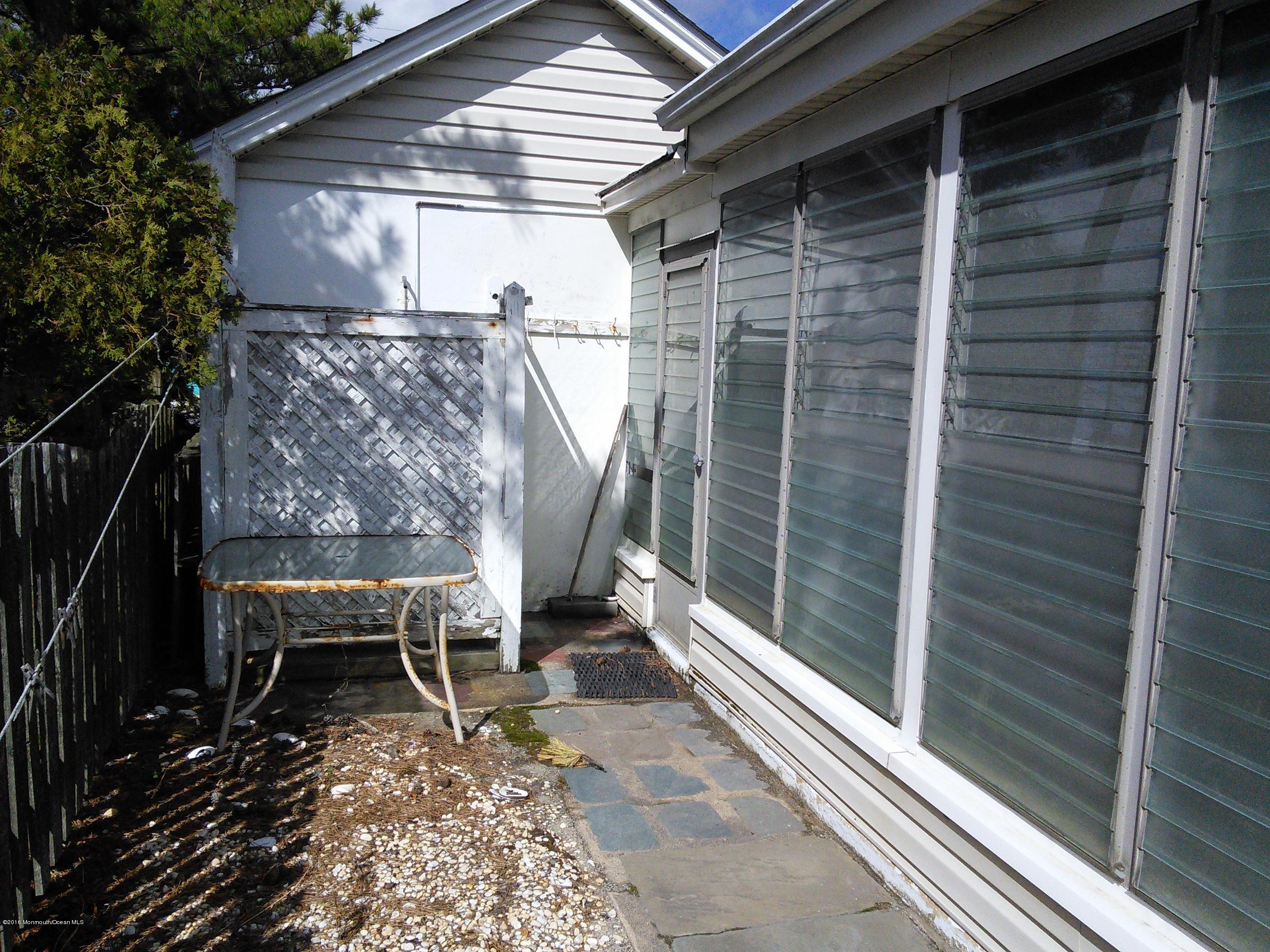 65 Boatmans Road Lavallette, NJ 08735 - Photo 9 of 19 65 Boatmans (9)