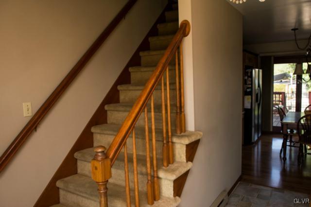 584 Long Lane Road Walnutport, PA 18088 - Photo 4 of 26 Gallery Image 4