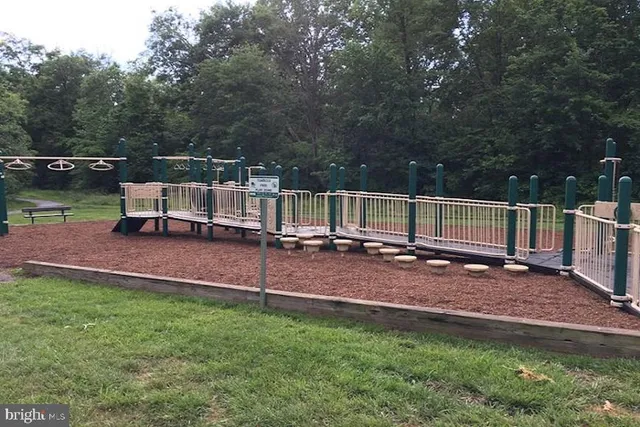 $600,000 | 5820 Watermark Circle, Centreville, VA 20120