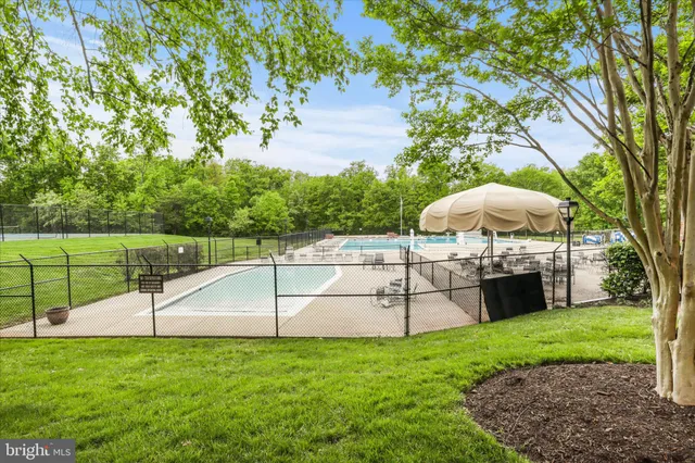 $600,000 | 5820 Watermark Circle, Centreville, VA 20120