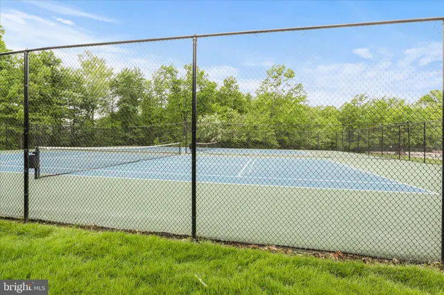 $600,000 | 5820 Watermark Circle, Centreville, VA 20120