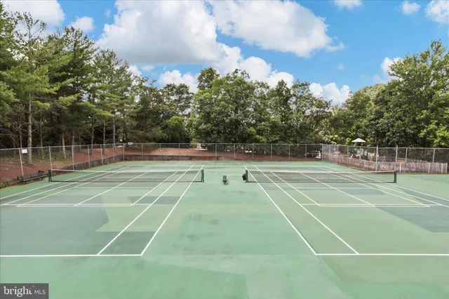 $600,000 | 5820 Watermark Circle, Centreville, VA 20120