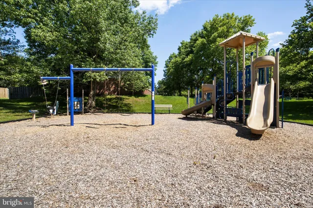 $600,000 | 5820 Watermark Circle, Centreville, VA 20120