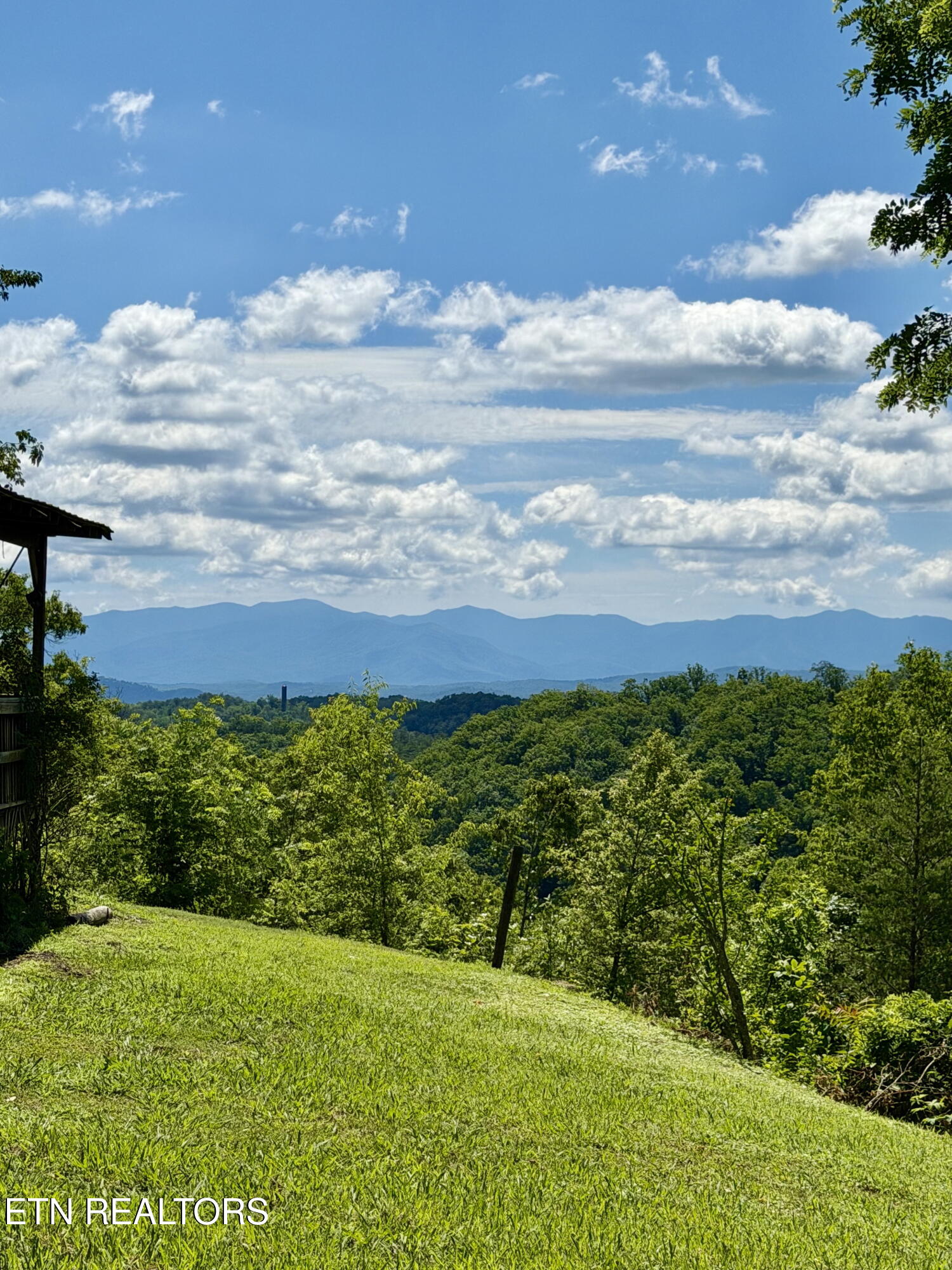 1798 Seagle Hollow Road Sevierville, TN 37876 - Photo 12 of 25 1-12