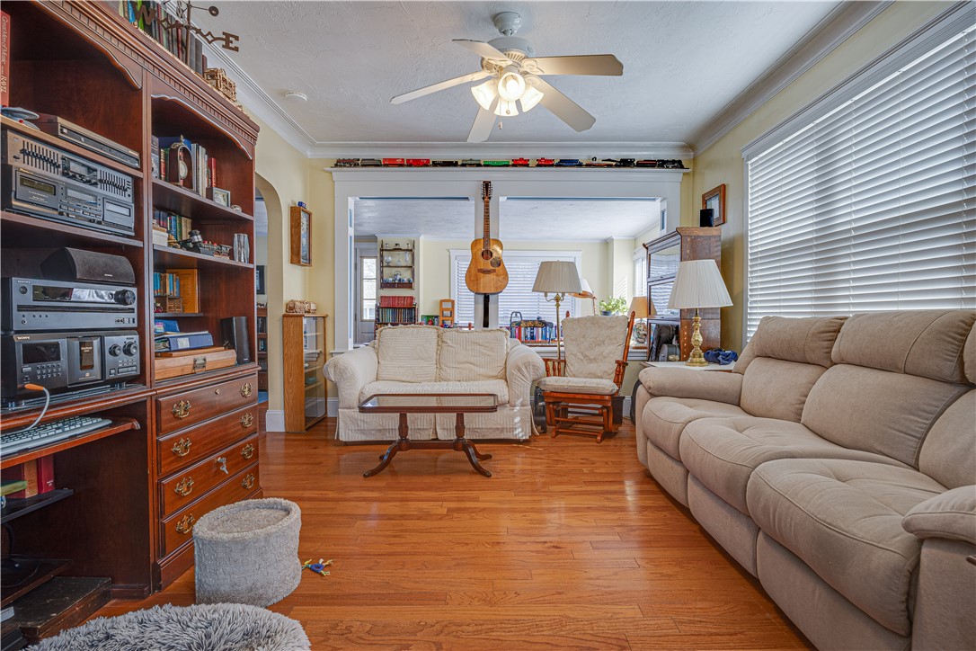 173 Oregon Avenue Woonsocket, RI 02895 - Photo 11 of 27