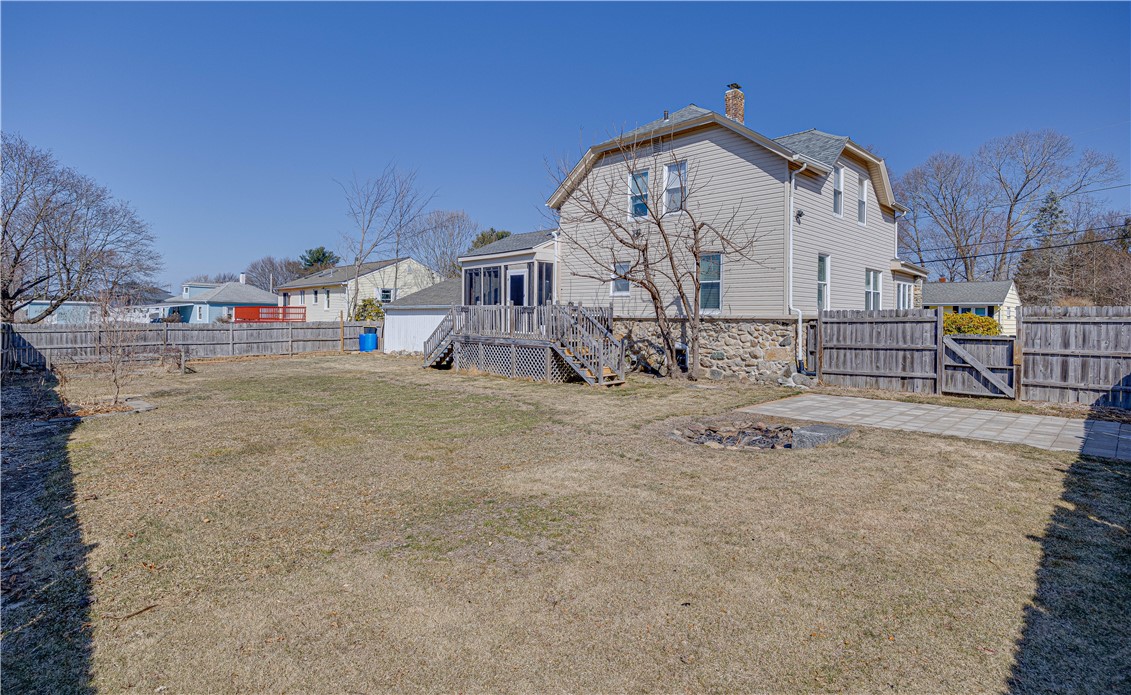 173 Oregon Avenue Woonsocket, RI 02895 - Photo 5 of 27