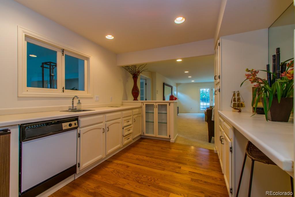 925 Front Range Road Littleton, CO 80120 - Photo 12 of 35 Gallery Image 12
