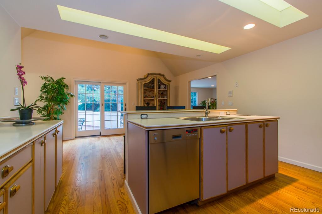 925 Front Range Road Littleton, CO 80120 - Photo 9 of 35 Gallery Image 9