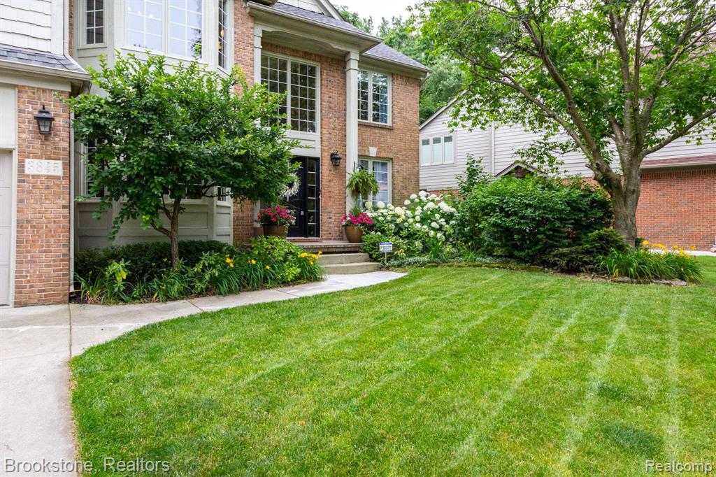 3845 Beechcrest Road Rochester Hills, MI 48309 - Photo 3 of 93