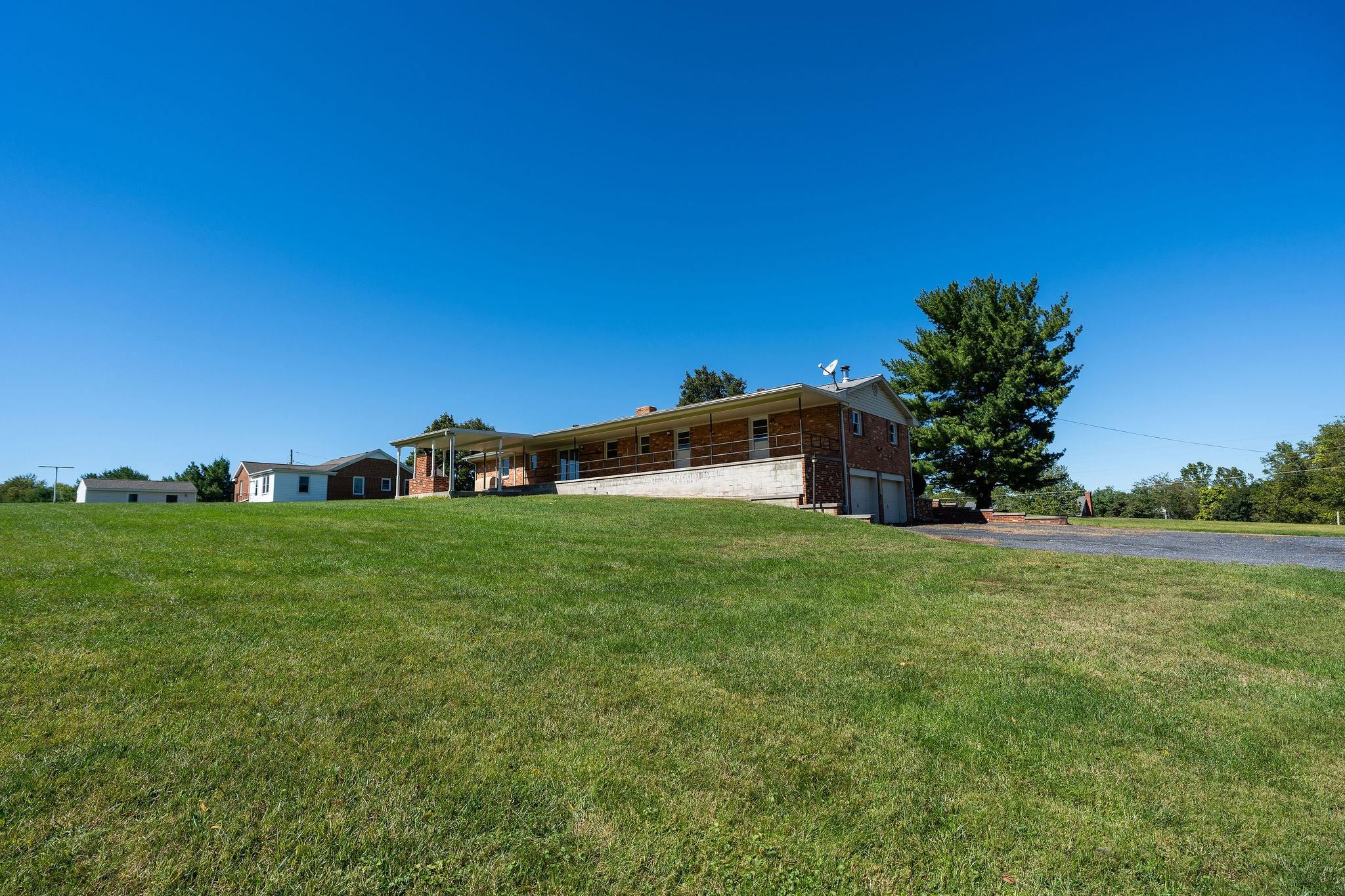 71 Hermitage Road Staunton, VA 24401 - Photo 13 of 66 Gallery Image 13