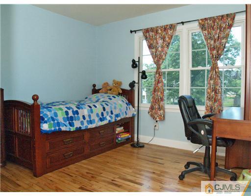 1 Meredith Road Edison, NJ 08817 - Photo 11 of 19