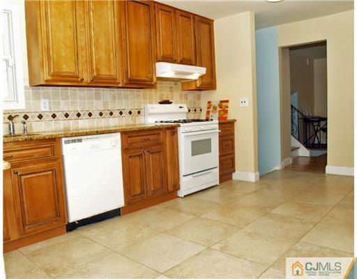 1 Meredith Road Edison, NJ 08817 - Photo 7 of 19