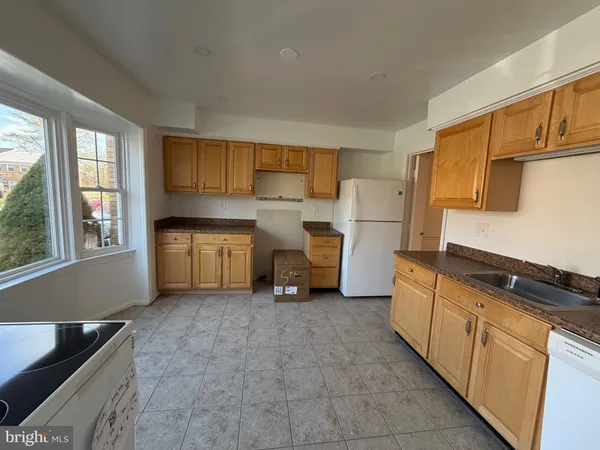 $3,500 | 2998 Covington Street, Fairfax, VA 22031