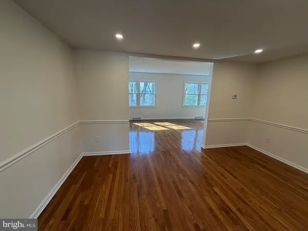 $3,500 | 2998 Covington Street, Fairfax, VA 22031